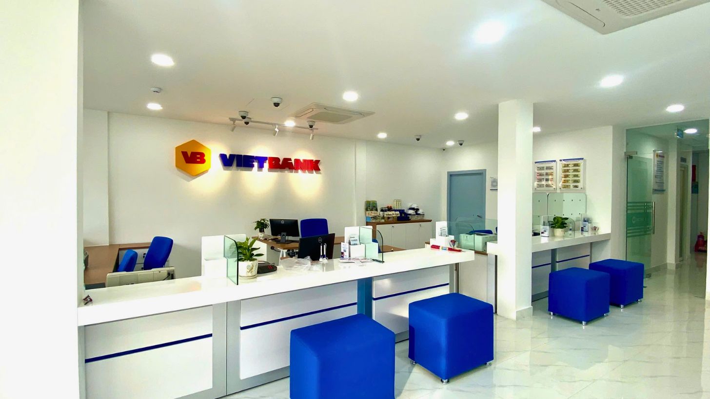 Thiết kế thi công phòng giao dịch Vietbank Buôn Hồ