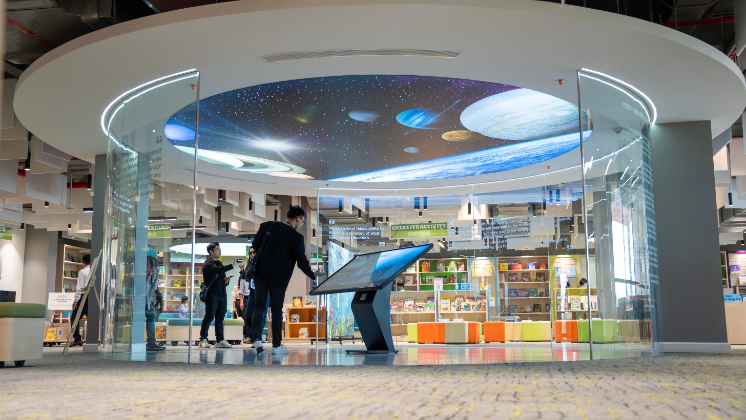 Thư viện Song ngữ Quốc tế Emasi Plus Waterpoint