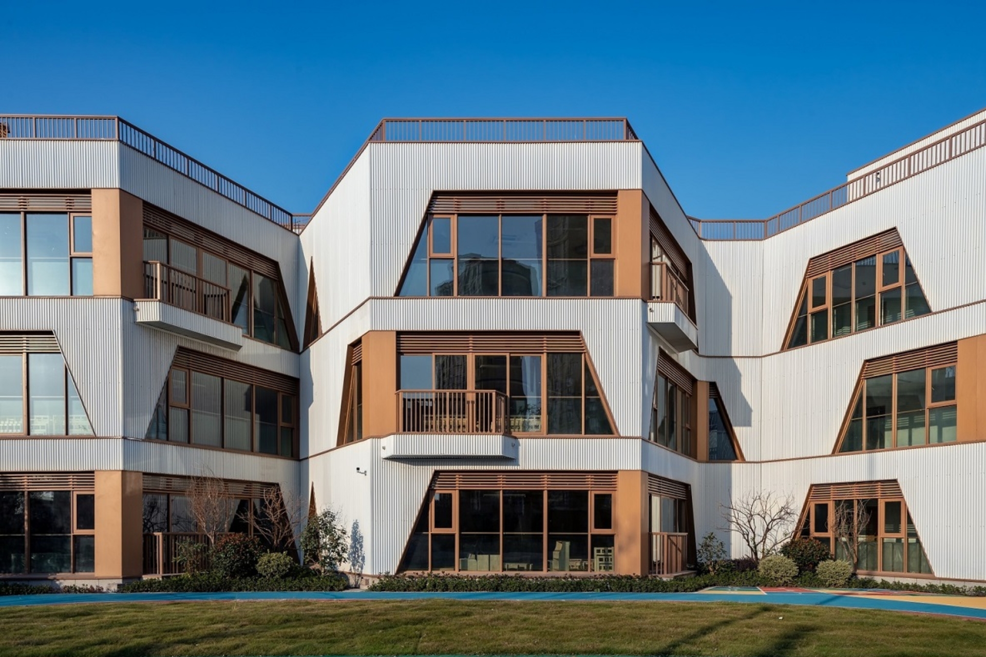 Các mẫu thiết kế trường học quốc tế truyền cảm hứng 2026