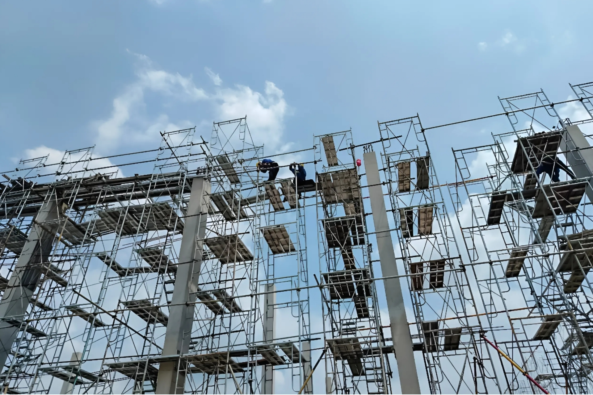 Vì sao nên chọn thi công nhà xưởng trọn gói?