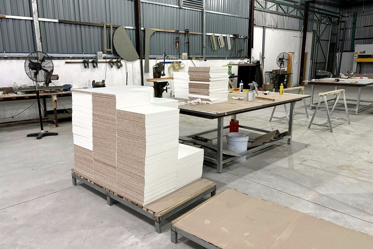 Khu gia công và tập kết ván thành phẩm tại xưởng mộc TECO